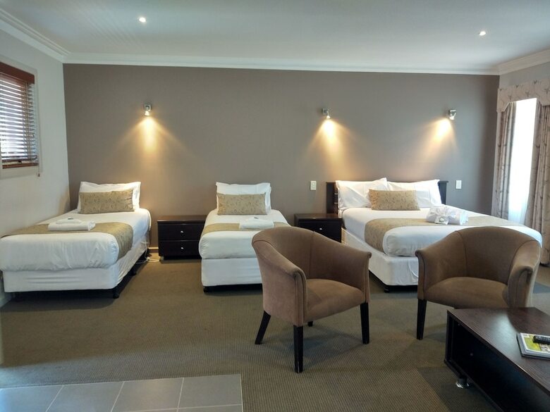 Hotel Seymours On Lydiard
