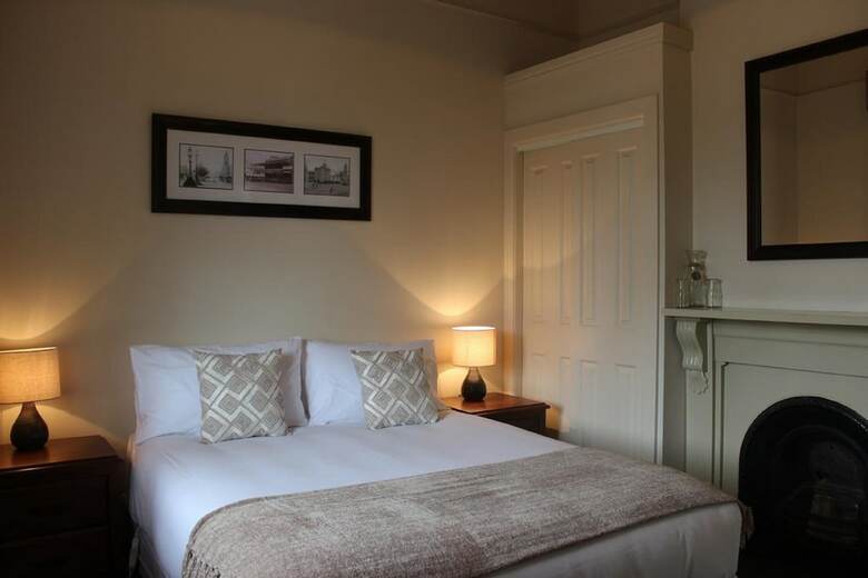 Hotel Seymours On Lydiard