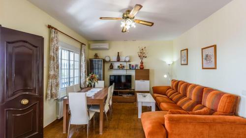 Finca Bellavista Co�n By Ruralidays