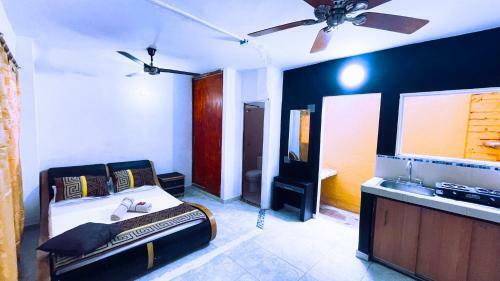 Hostal Historic House Santa Marta
