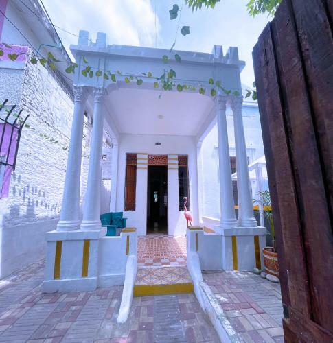 Hostal Historic House Santa Marta