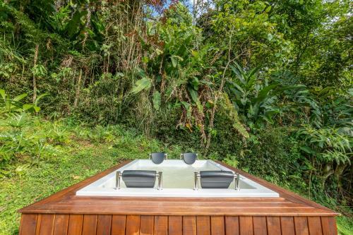Caba�as Con Jacuzzi Privado En Venecia By Housy Host