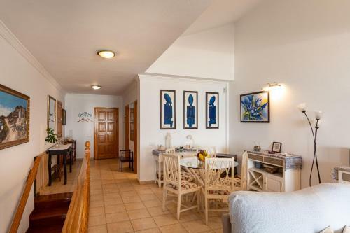 Holidayvilla Marina 2- Beachfront, Wifi , Sea View By Holidayshome