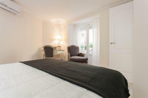 For You Rentals Plaza Mayor Apartment Pos26