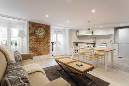 For You Rentals Plaza Mayor Apartment Pos26