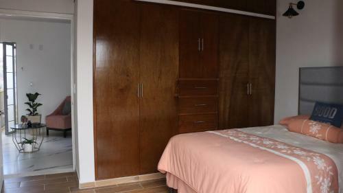 Apartamento La Casa Amarilla, Centrica, Barrio Local.