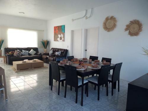 Hostal Villa Ricarda En Costa Esmeralda A Pie De Playa