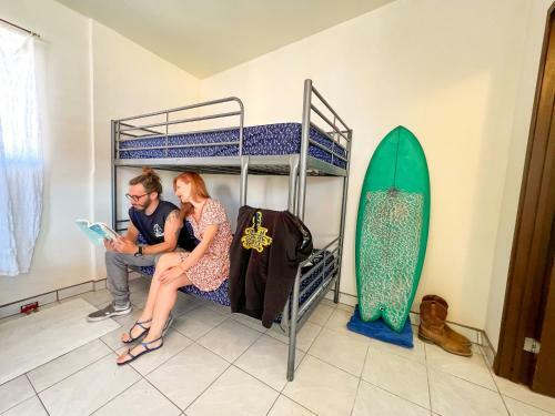 Ith Lazy Lobster Surf Hostel & Cowork