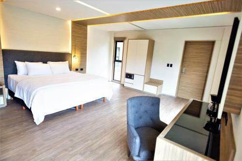 Hotel Plaza By Kavia