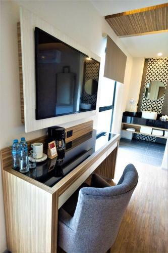 Hotel Plaza By Kavia