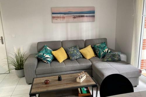 Apartamento Bright 42 M Comfortable And Equipped With Balcony