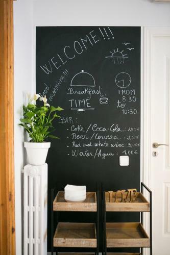 Hostal Blanc Guest House