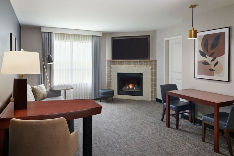 Hotel Residence Inn By Marriott Calgary Airport