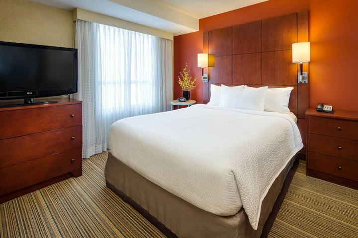 Hotel Residence Inn By Marriott Calgary Airport