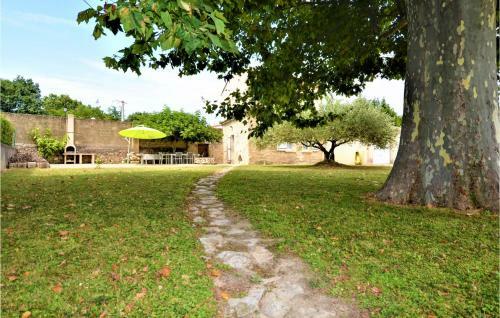 Beautiful Home In Aramon With Wifi And 3 Bedrooms