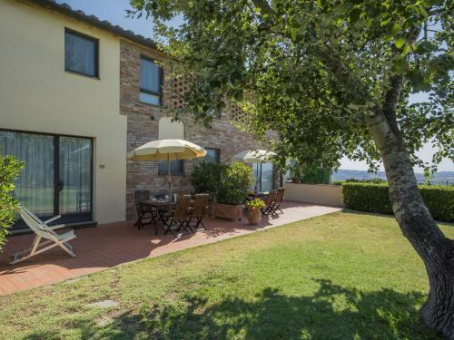 Rural Apartment In Castelfiorentino With Private Terrace