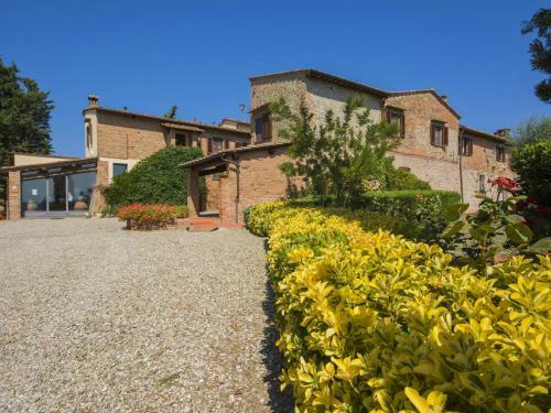 Rural Apartment In Castelfiorentino With Private Terrace