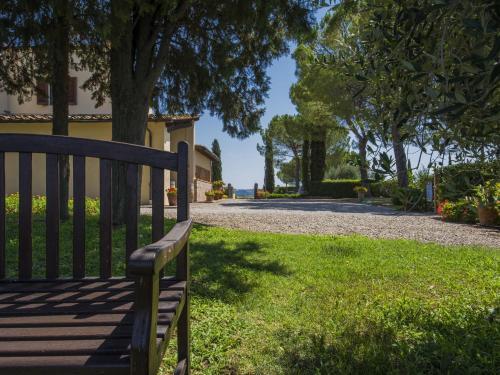 Splendid Farmhouse In Castelfiorentino With Garden
