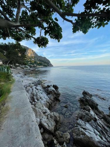 Villetta Con Terrazza E Accesso Privato A Mare