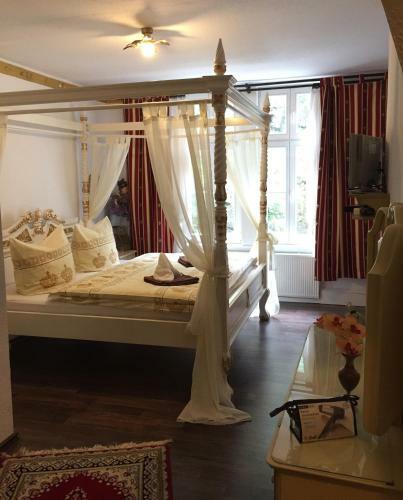 Hotel K�nigreich Romkerhall