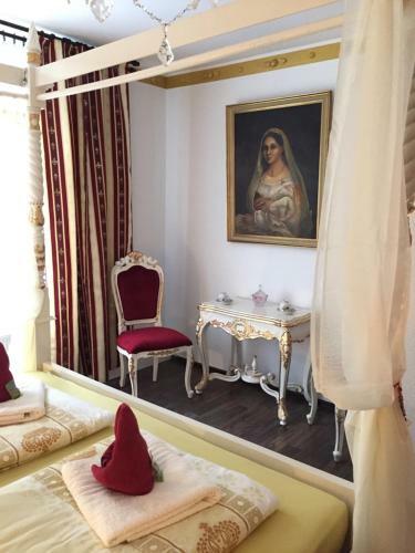 Hotel K�nigreich Romkerhall