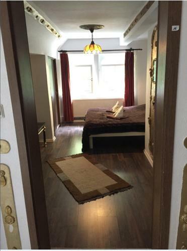 Hotel K�nigreich Romkerhall