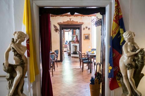 Hotel K�nigreich Romkerhall