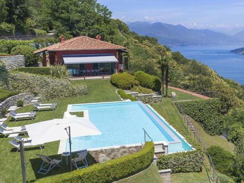 Villa Falcone 5 Bedrooms 10 Pax