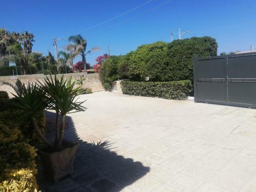 Villa Dai Gigli Rossi (100m Dal Mare)