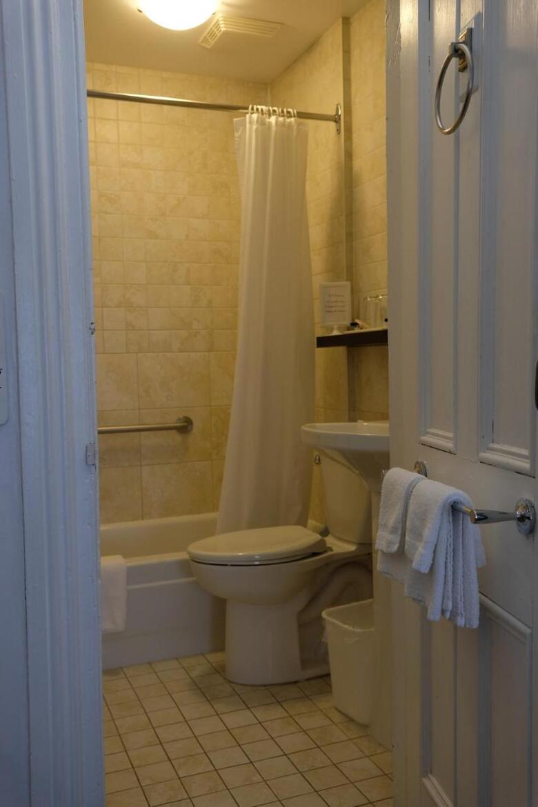 Hotel Au Petit H�tel
