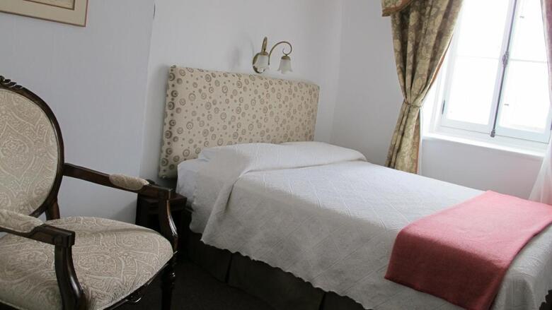 Hotel Au Petit H�tel
