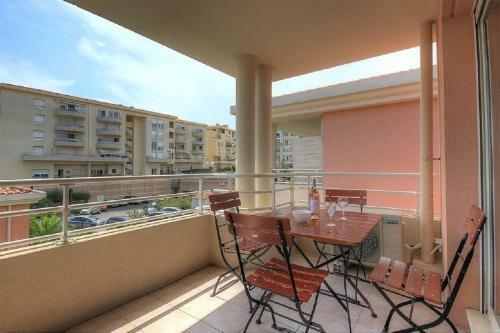 Apartamento Domaine Juan Flore