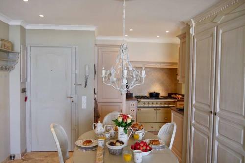 Apartamento Bord De Mer - Ac, Wifi, Chic, Balcony, Sea View