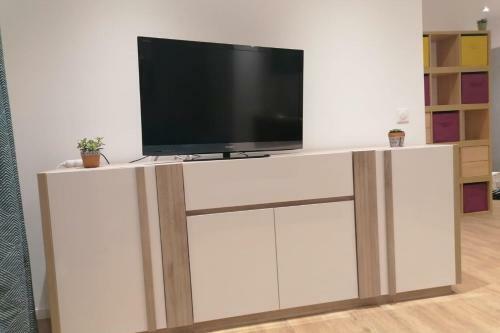 Apartamento Modern Appt With Blacon In Antibes