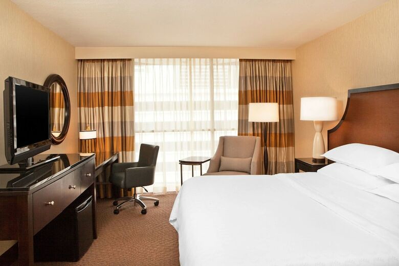 Courtland Grand Hotel, Trademark Collection By Wyndham Former Sheraton Atlanta