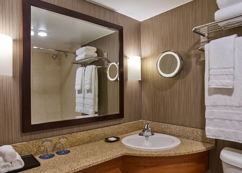 Courtland Grand Hotel, Trademark Collection By Wyndham Former Sheraton Atlanta
