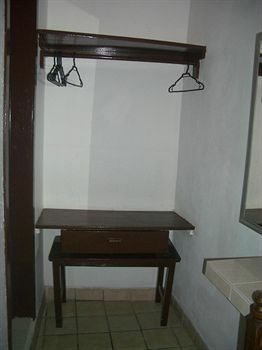 Hostal Hotel Cervantino