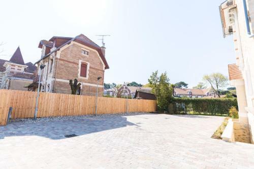 Hostal Private Villa Le Kervan