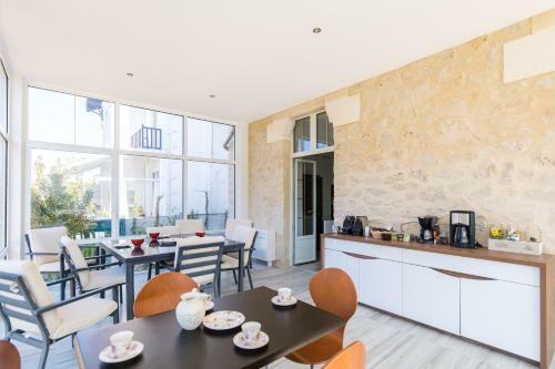 Hostal Private Villa Le Kervan