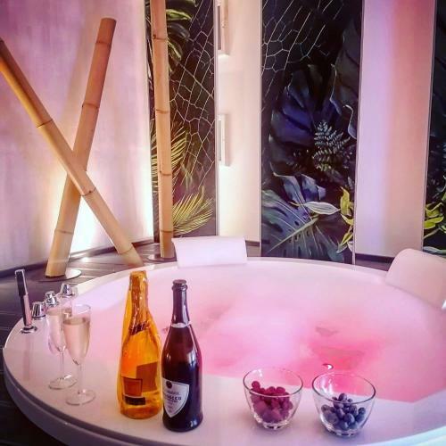 Home3 Bed Living Suite&relax