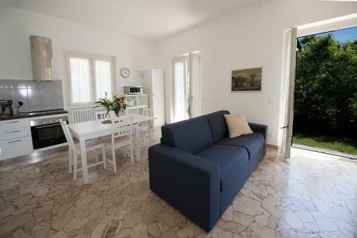 Vitali Apartment Jr