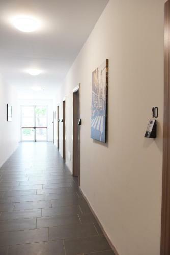 Mary's Rooms & Apartments