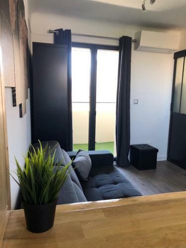 Apartamento Studio Climatis� Avec Balcon Face Aux Ar�nes D'arles