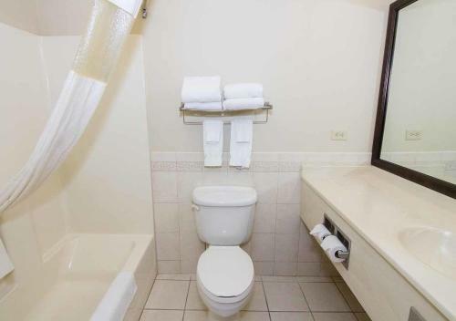 Hotel Americinn Lodge & Suites Peoria