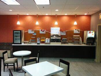 Hotel Holiday Inn Express & Suites Rancho Mirage
