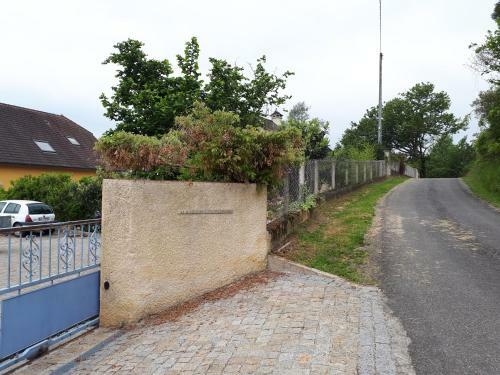 Hostal Maison Fleurie