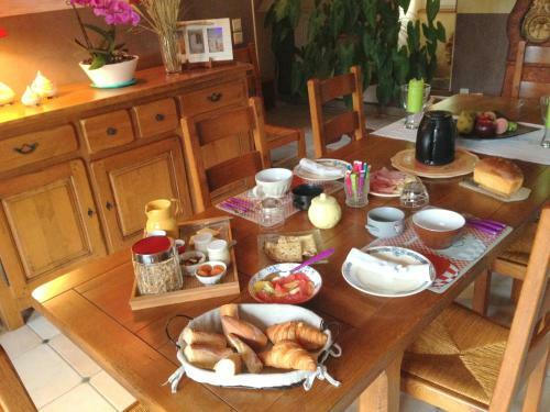 B&B Le Bourg D'aunou, Petit D�jeuner Compris