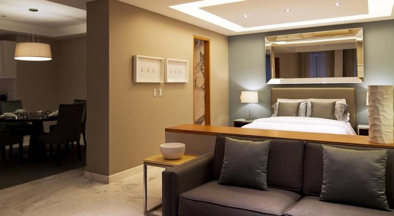 Hotel Pennsylvania Suites