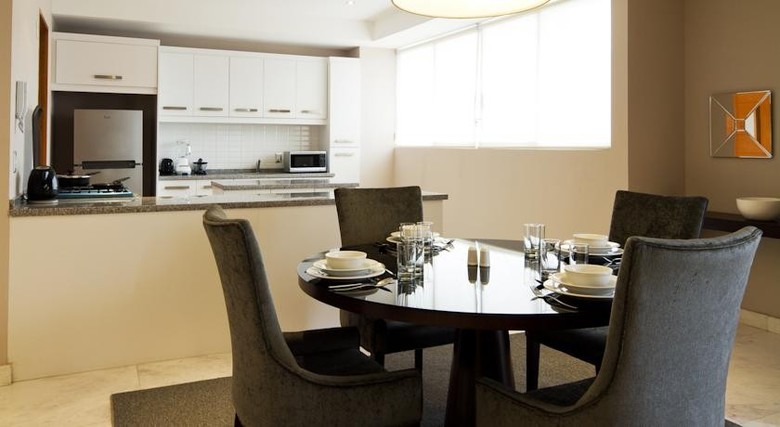 Hotel Pennsylvania Suites