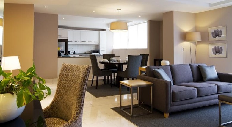 Hotel Pennsylvania Suites